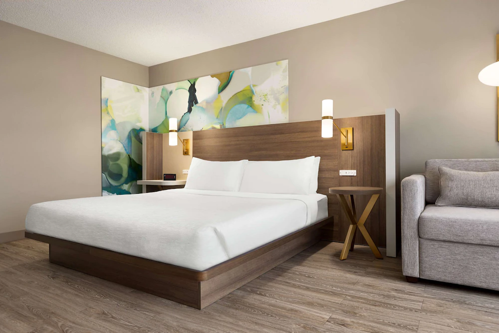 Holiday Inn Totowa Wayne / Wyndham Garden Totowa